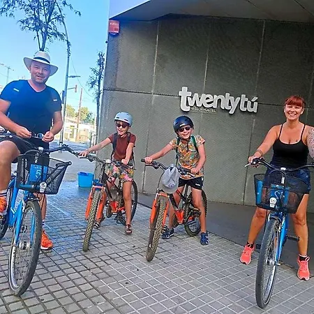 Twentytu * Barcelona